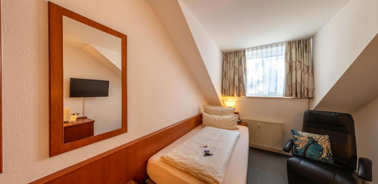 Hotel Loewen Meckenbeuren Luaran gambar